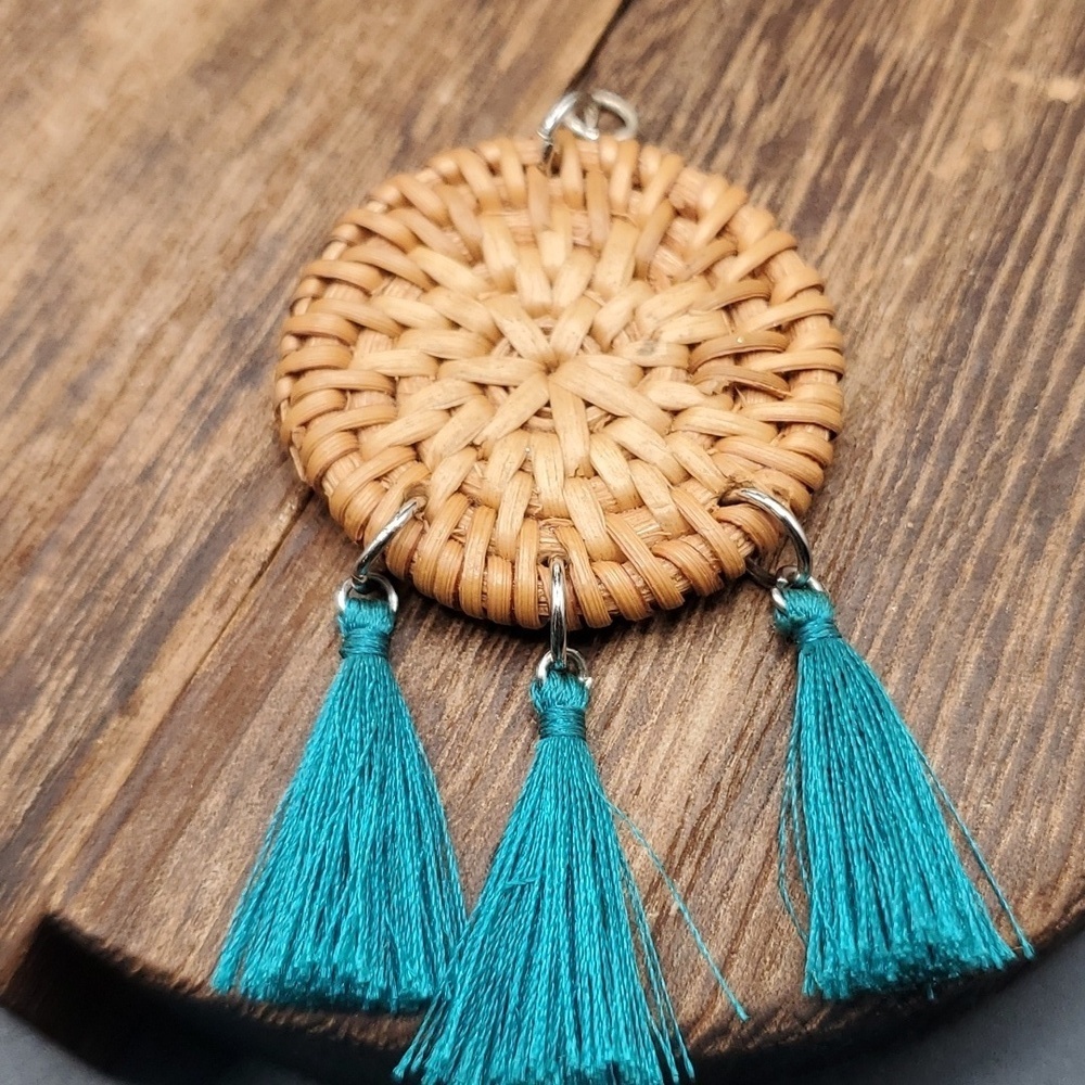 Woven basket weave bohemian‎ tassel pendant